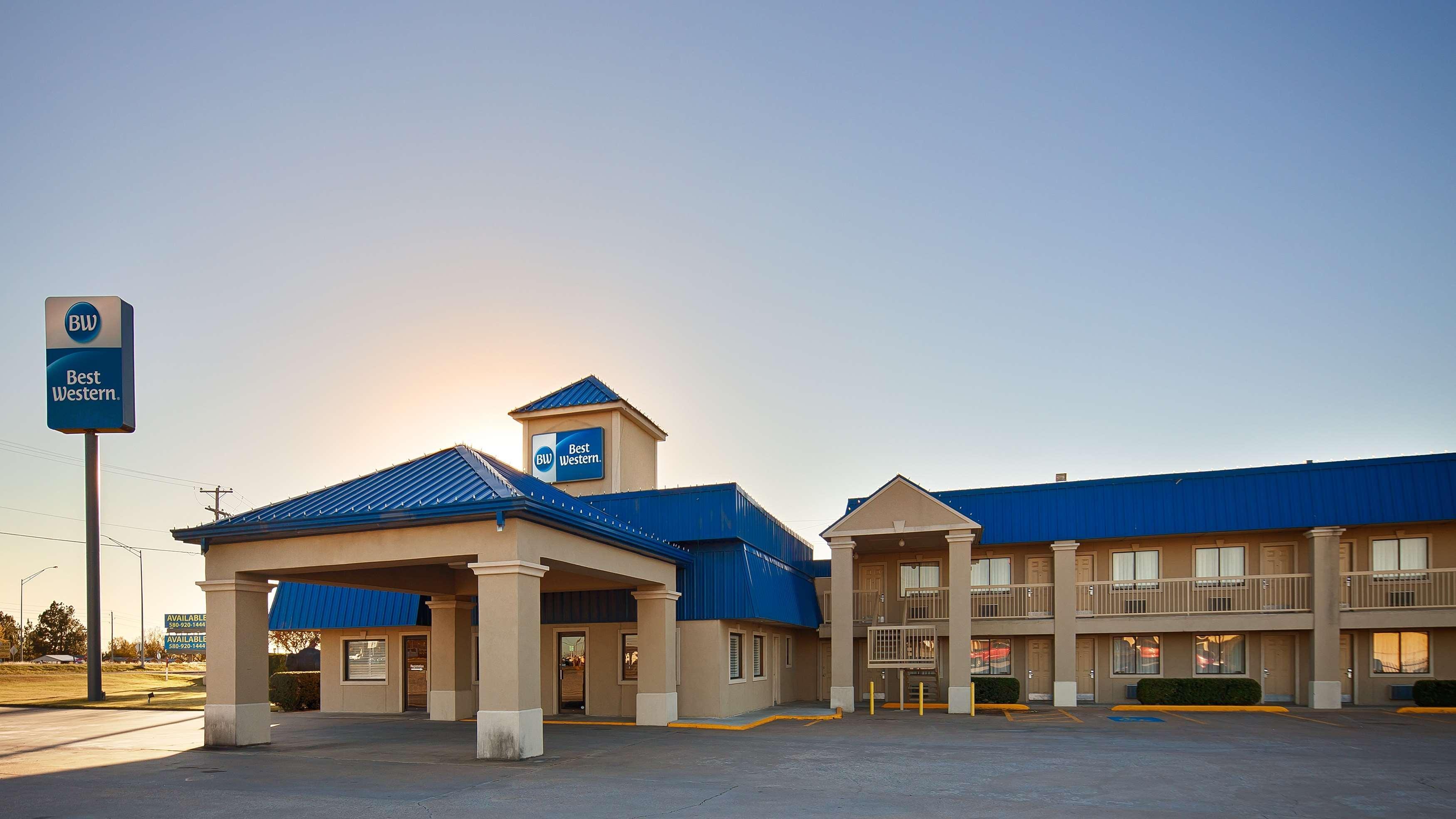 Best Western Inn Of Макалестер Екстер'єр фото